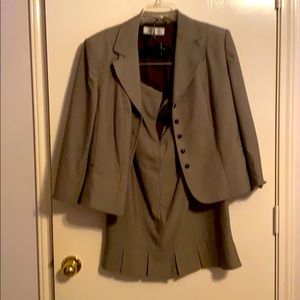 2 pc suit